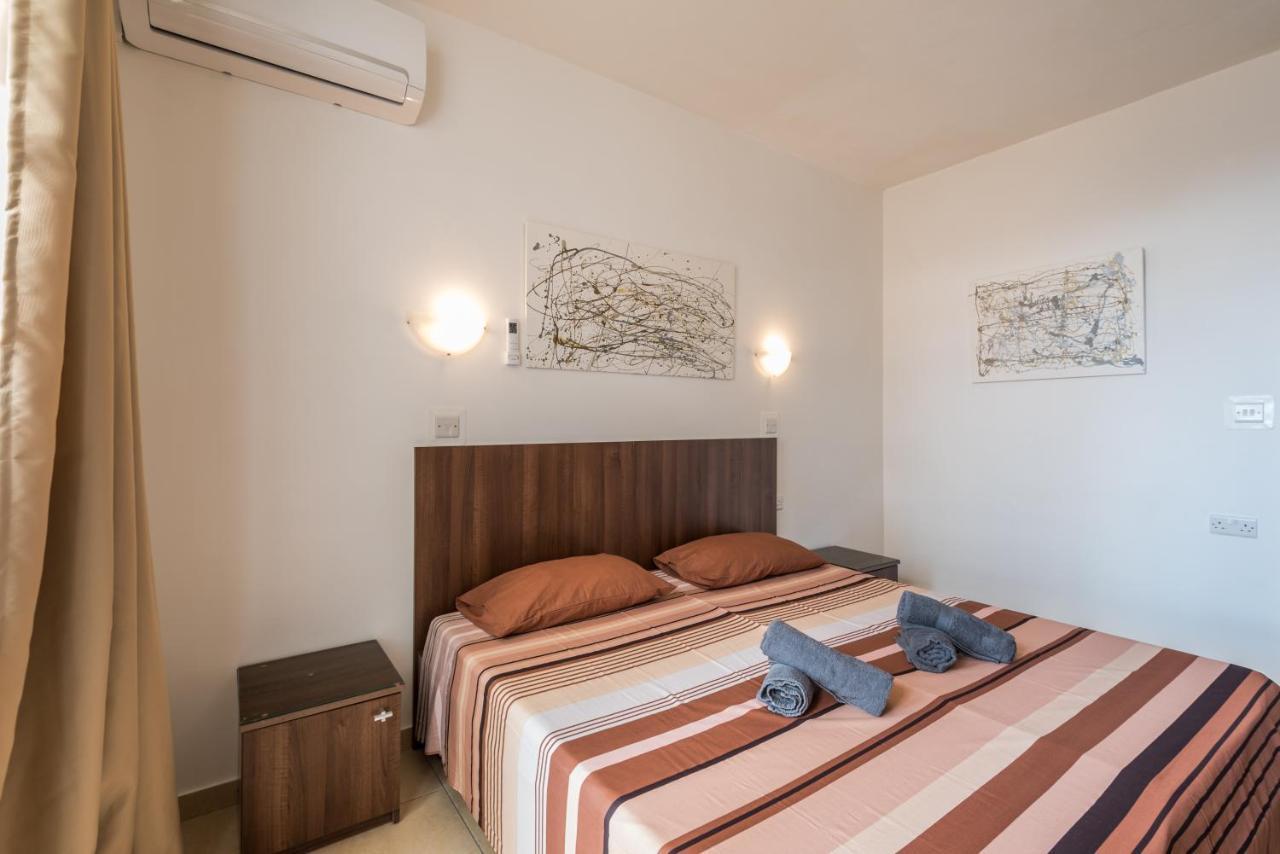 Seashells 2 Bedroom Apartment With Sunny Terrace With Stunning Sea Views - By Getawaysmalta St. Paul's Bay Exterior photo